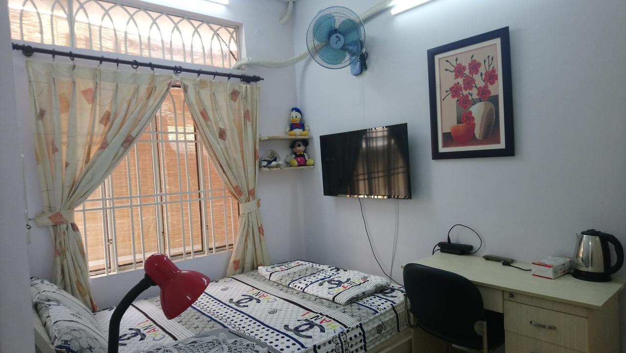 Thuy Huong Homestay Ho Şi Min Exterior foto